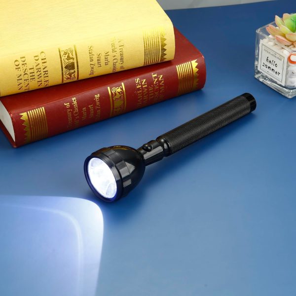M930 100 Watt Rechargeable LED Torch with 1200 mAh Battery - Image 3