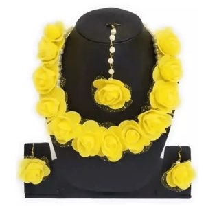 Yellow flower necklace set