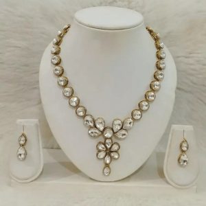 Traditional White Alloy Necklace With Earrings Set For Women