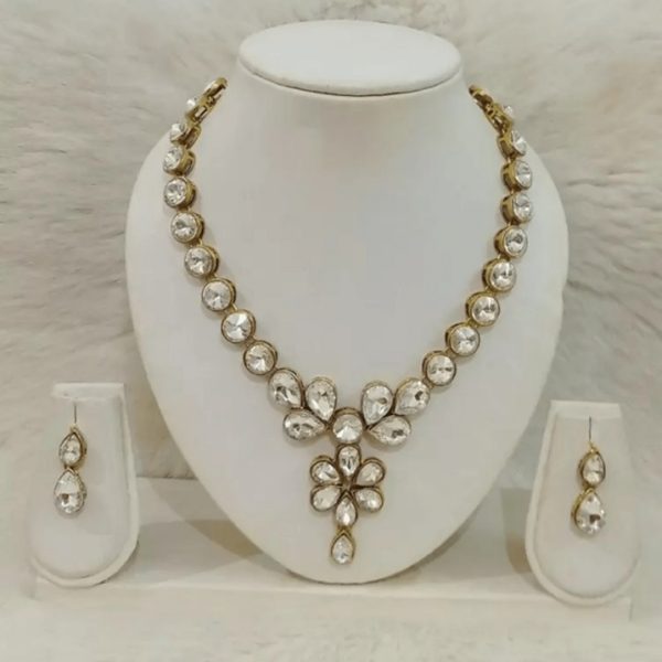 Traditional White Alloy Necklace With Earrings Set For Women