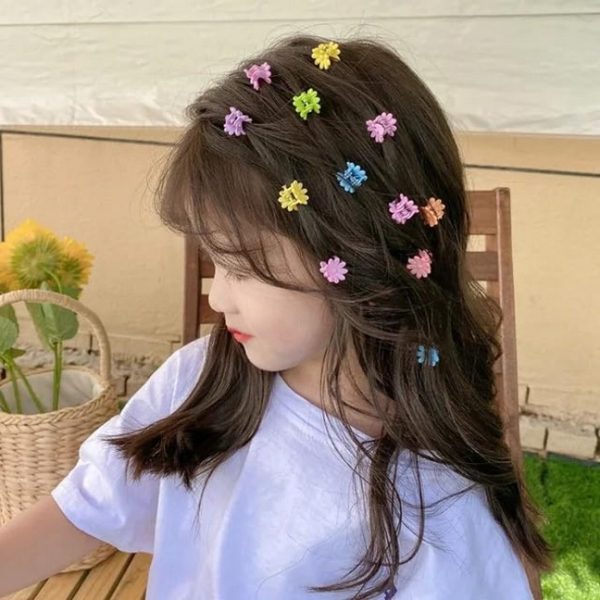 Pack of 10 Colorful Mini Hair Clips for Girls (Random color & Design) - Image 3
