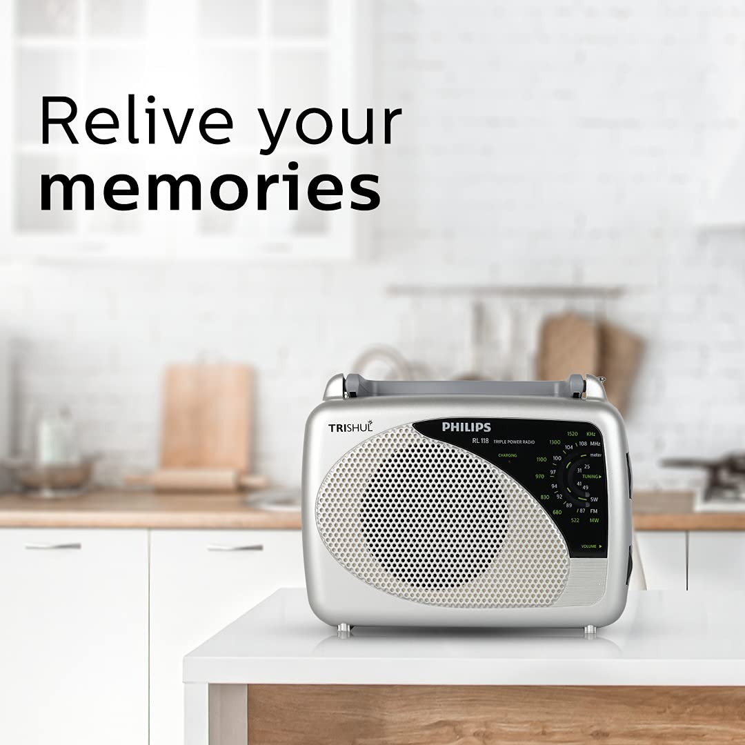 Philips RL118/94 Portable AM / FM Radio with 3-in-1 Power Source - Image 3